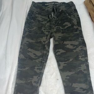 NWOT American Eagle High Waisted Camo Pants